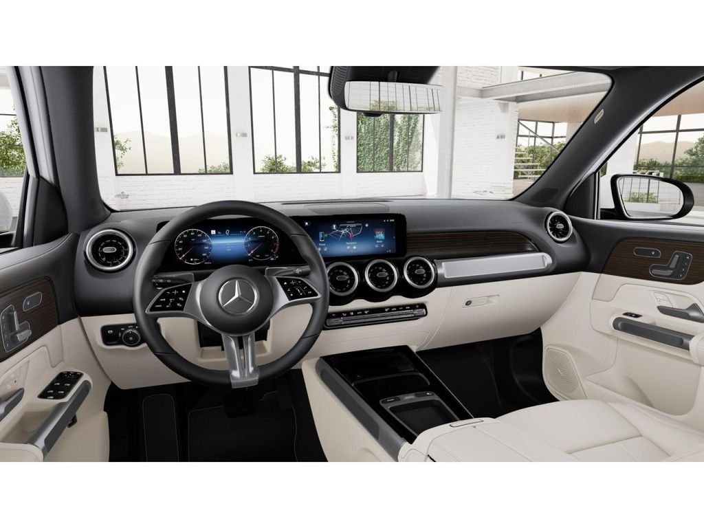 Used 2026 Polar White Mercedes-Benz GLB 250 4MATIC® image 3
