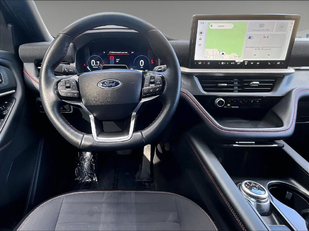 Used 2025 Black Metallic Ford ST-Line image 18