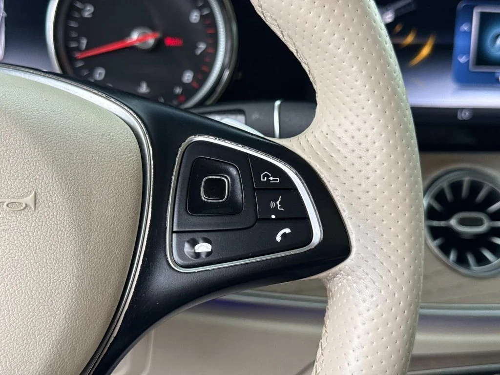 Used 2018  Mercedes-Benz E 400 image 26