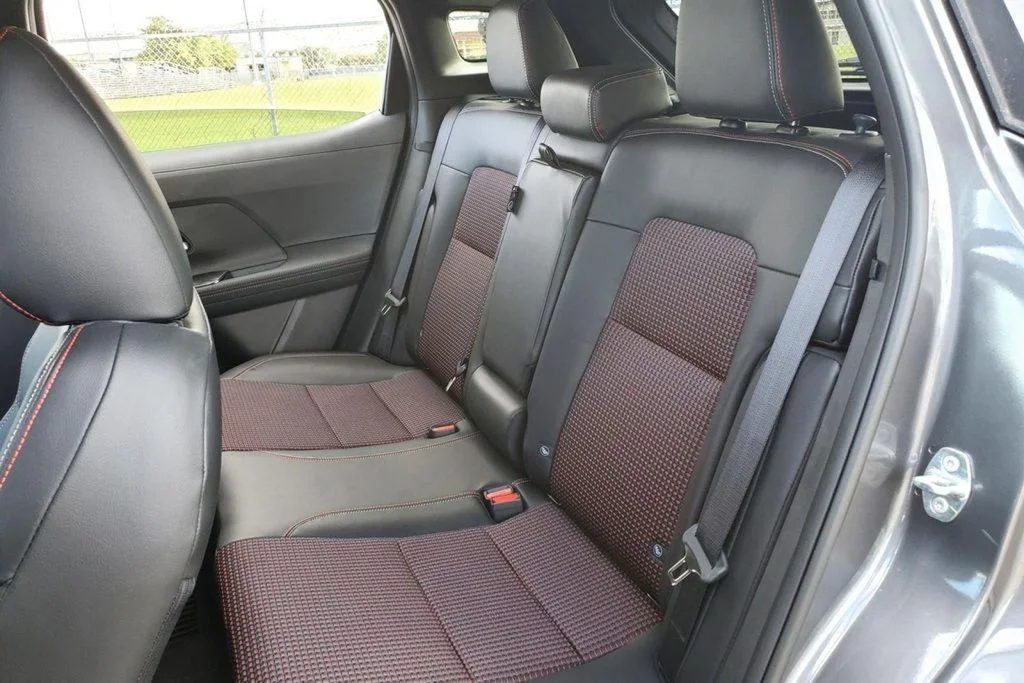 2025 Nissan Kicks SR - Photo 18