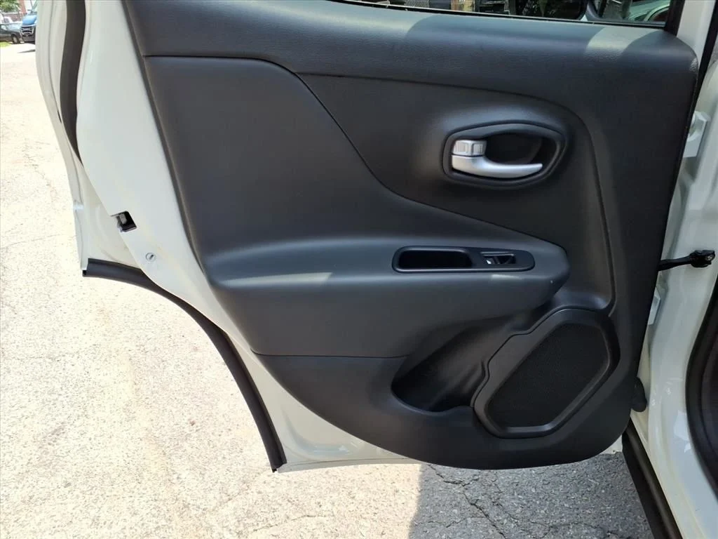 Certified Used 2023 White Jeep Trailhawk image 27
