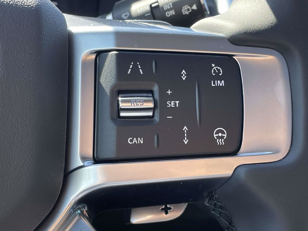 New 2026 Sedona Red Land Rover  image 29