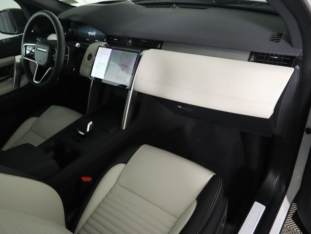2025 Land Rover Discovery Sport Dynamic SE - Photo 19
