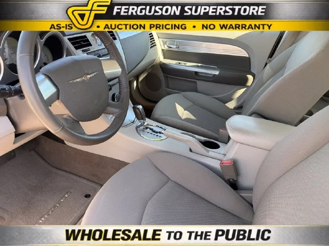 Used 2009 Beige Chrysler Touring image 17