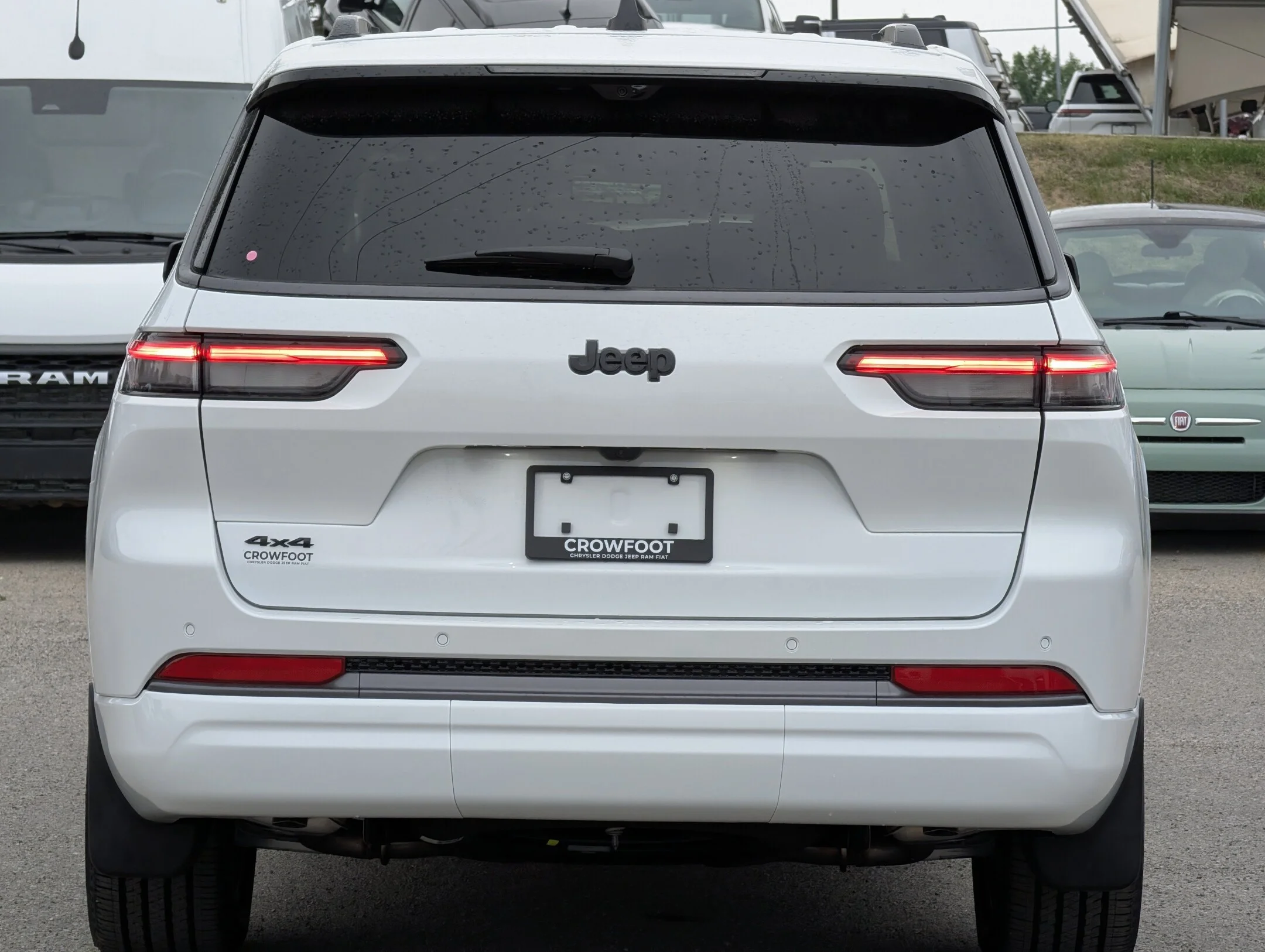 New 2026 White Jeep Limited Reserve - - 4x4 - CommandView Sunroof - Nappa Leather Seats & More! image 7