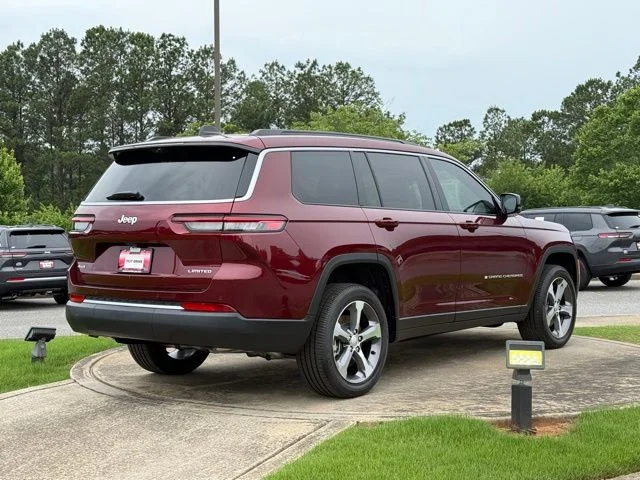 New 2026 Velvet Red Pearl-Coat Exterior Paint Jeep Limited image 7