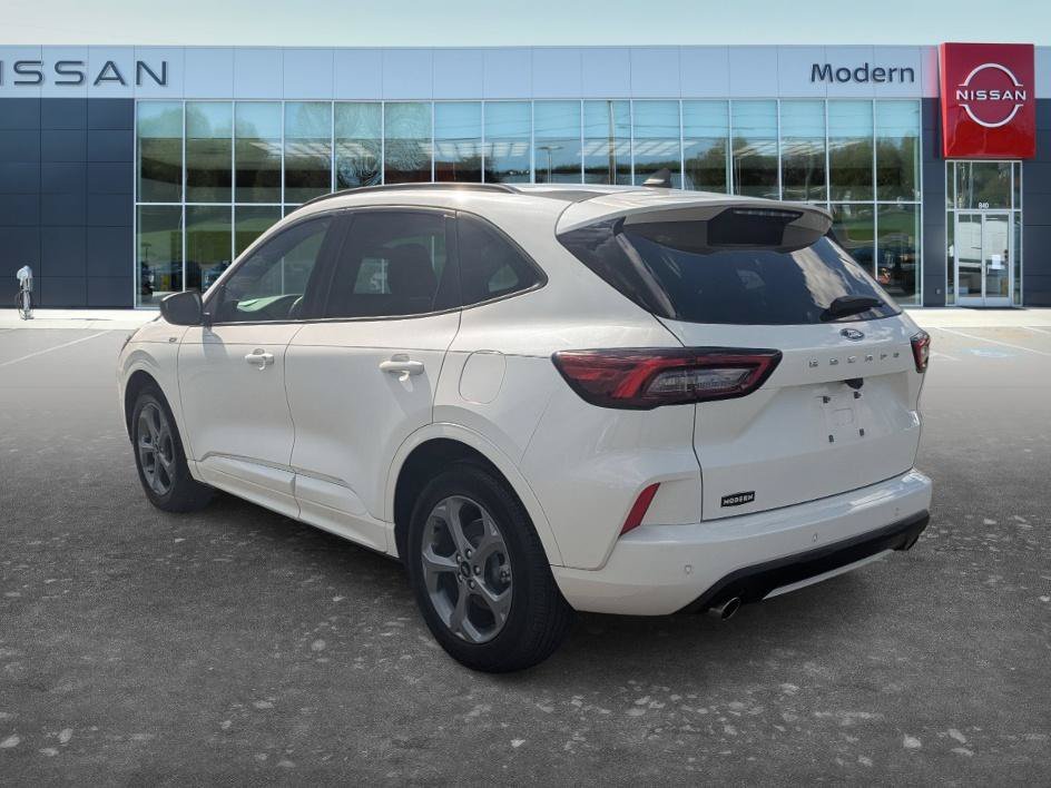 Used 2024 White Metallic Ford ST-Line image 3