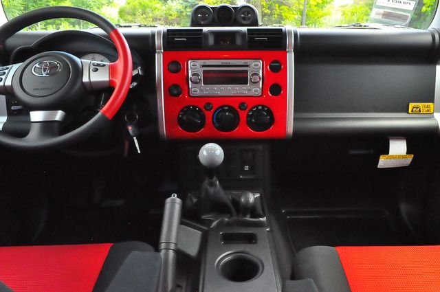 Used 2012 Red Toyota Base image 16