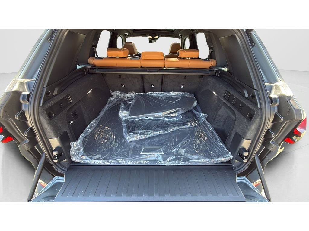New 2026 Skyscraper Grey Metallic BMW sDrive40i image 18