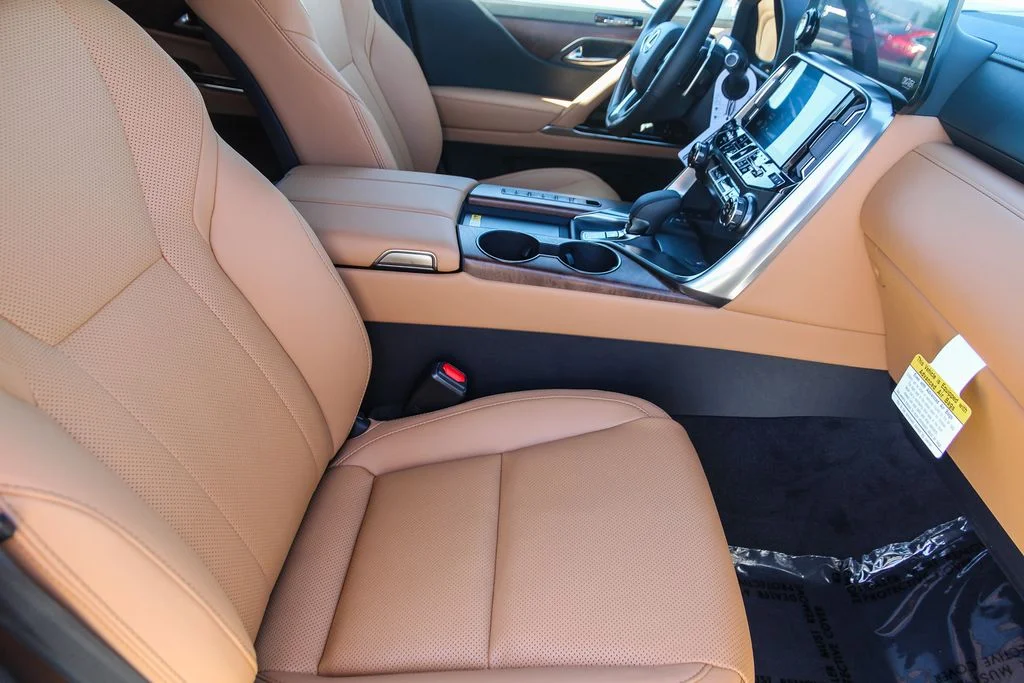 2026 Lexus LX 700h Luxury - Photo 15