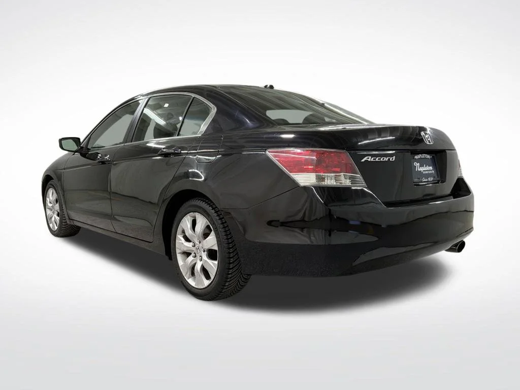 Used 2008 Honda Accord EX-L with VIN 1HGCP26858A132194 for sale in Morton Grove, IL