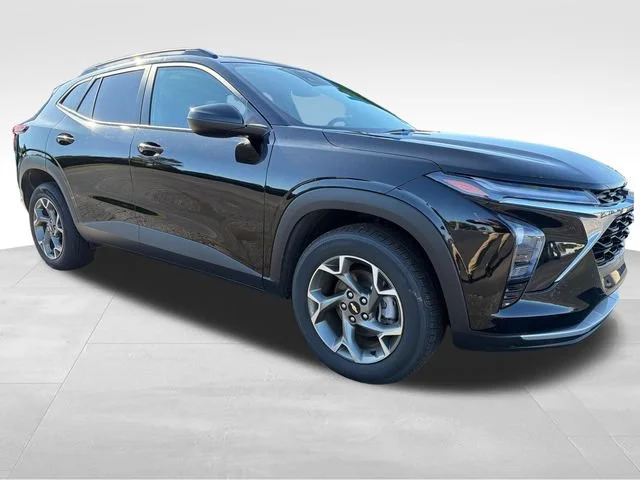 Used 2025 Mosaic Black Metallic Chevrolet LT image 8