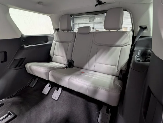 New 2027 Star White Metallic Tri-Coat Ford Active image 49
