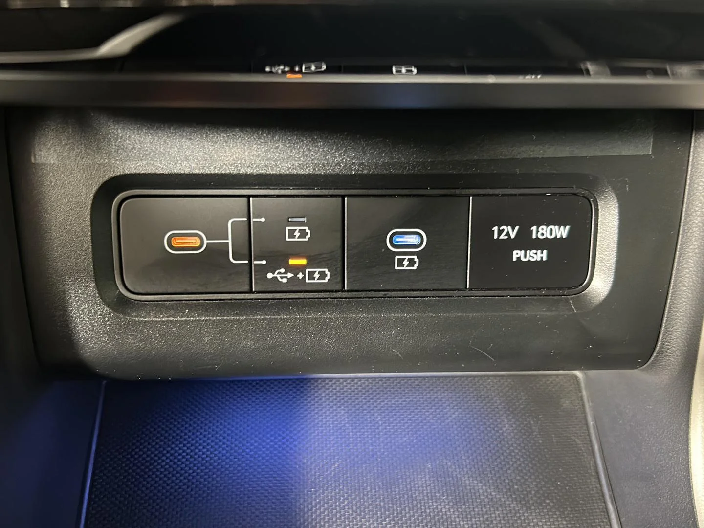 Used 2025 Ash Black Hyundai Limited image 29
