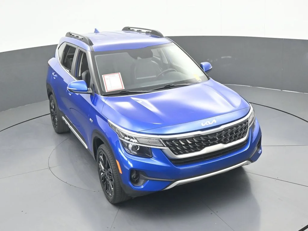 Used 2023 Neptune Blue Kia Nightfall image 52