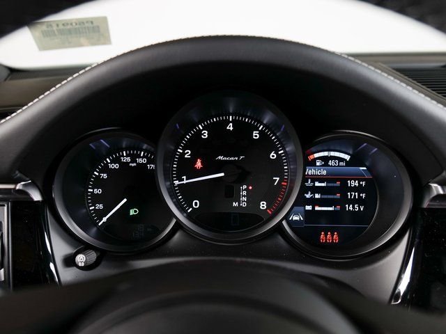 2025 Porsche Macan T - Photo 21