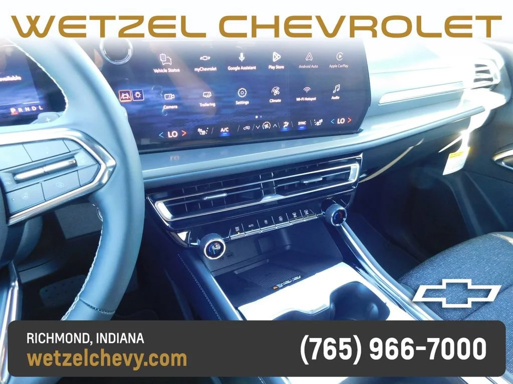 New 2027 Summit White Chevrolet LT image 41