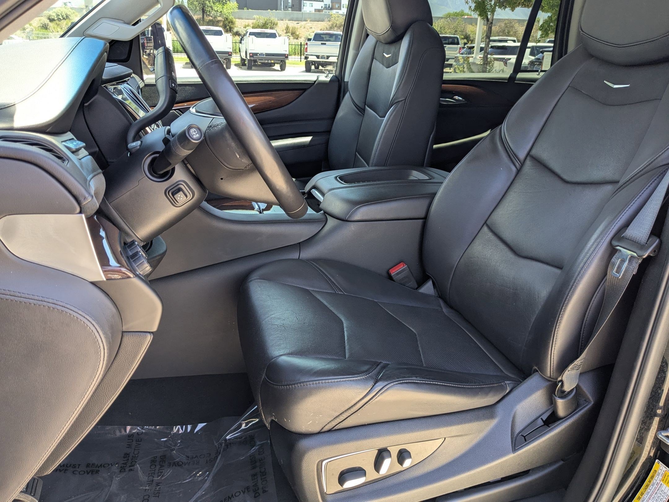 Certified Used 2019 BLACK RAVEN Cadillac Luxury image 25