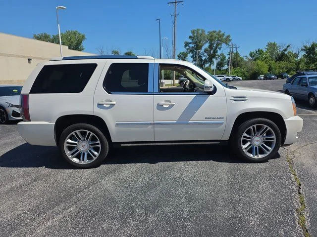Used 2014 White Cadillac Premium image 3