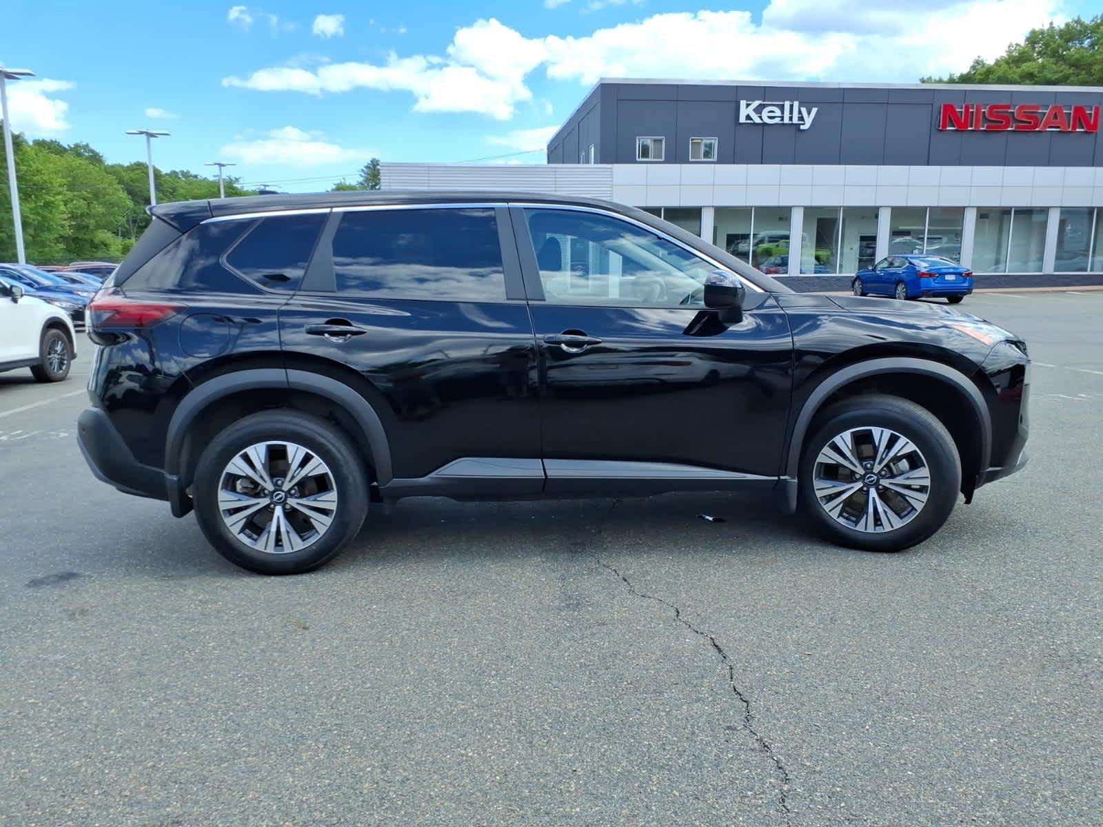 Certified Used 2023 Super Black Nissan SV image 4