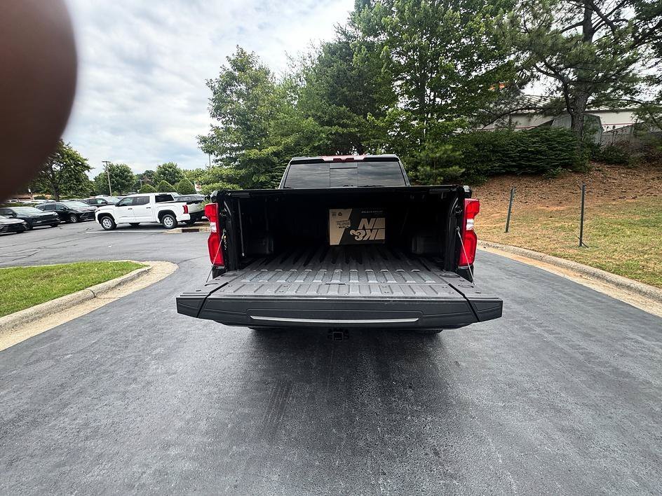 Used 2025 Black Chevrolet ZR2 image 21