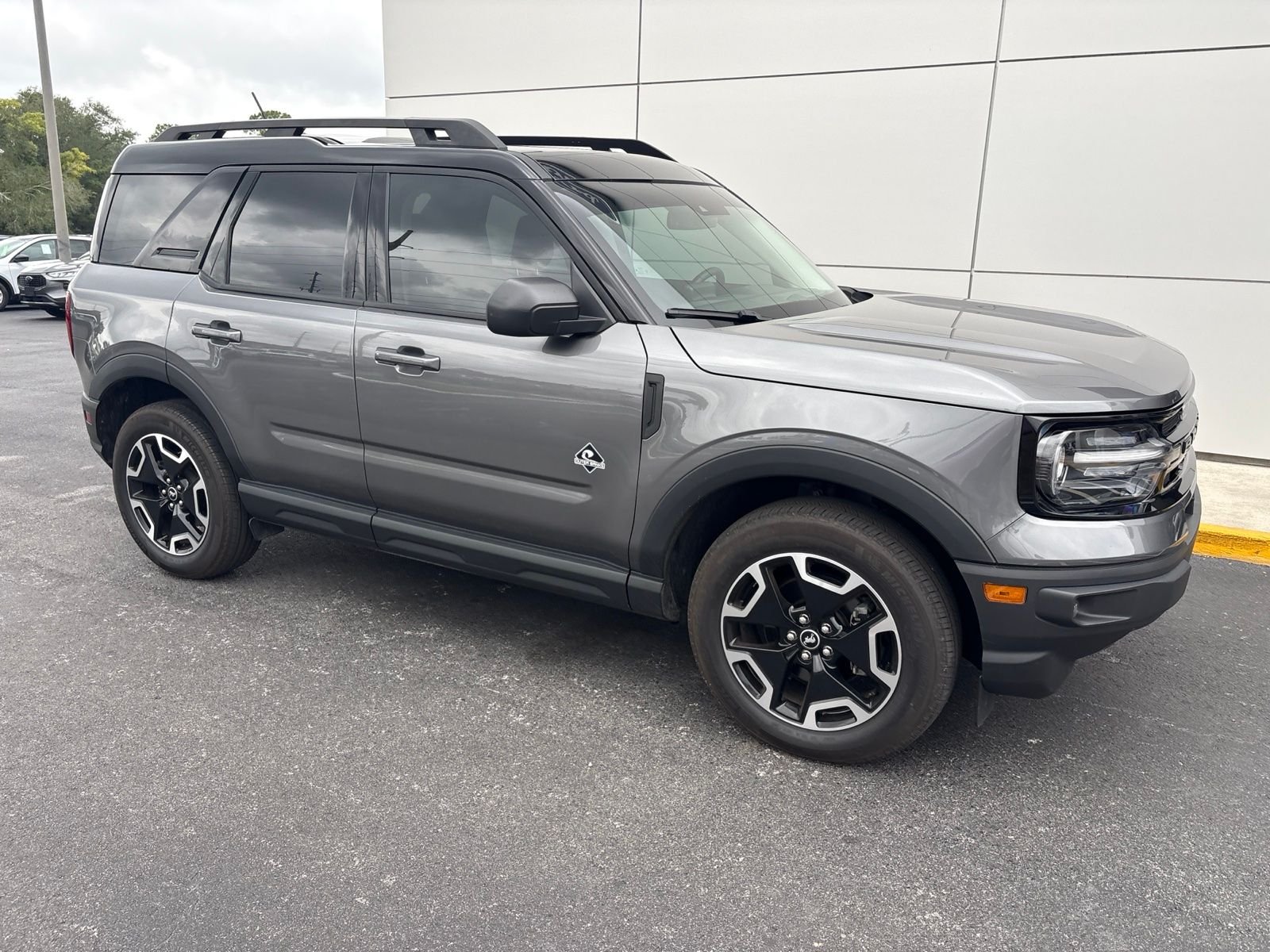 Used 2023 Gray Ford Outer Banks image 2