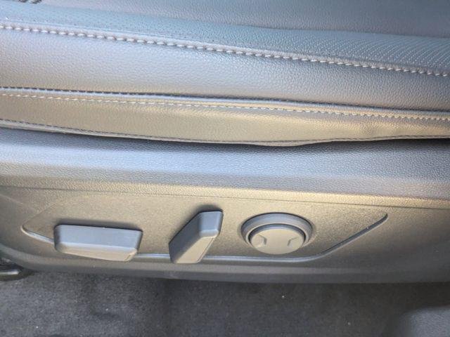 New 2026 Gray Hyundai SEL FWD image 18