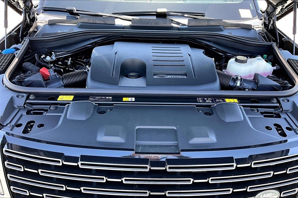 New 2026  Land Rover SE image 12