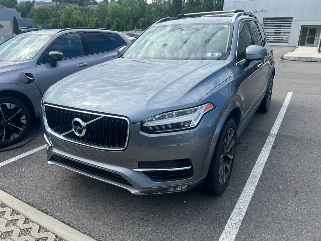 Used 2017 Gray Metallic Volvo T6 Momentum image 2