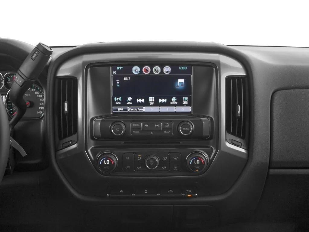Used 2016 SILVER ICE METALLIC Chevrolet LT image 7
