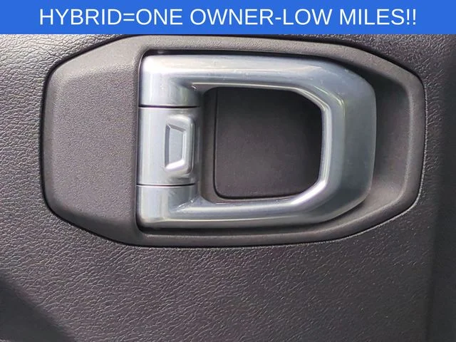 Used 2023 White Jeep Rubicon 4xe image 27