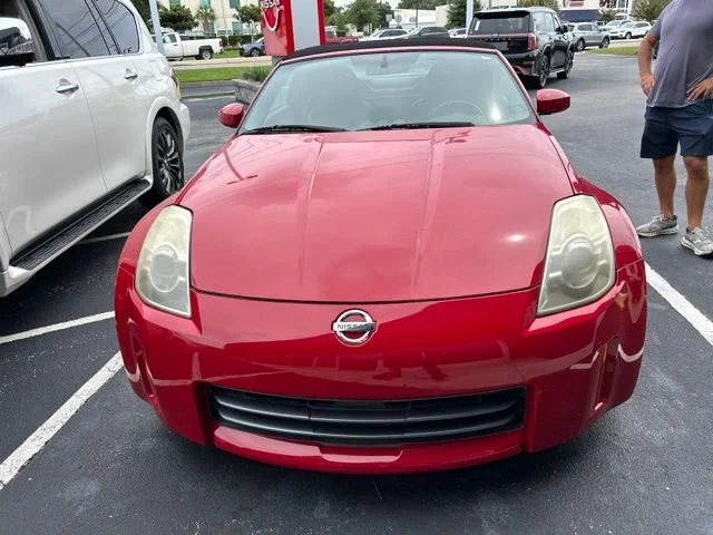 Used 2006 Red Nissan Touring image 3