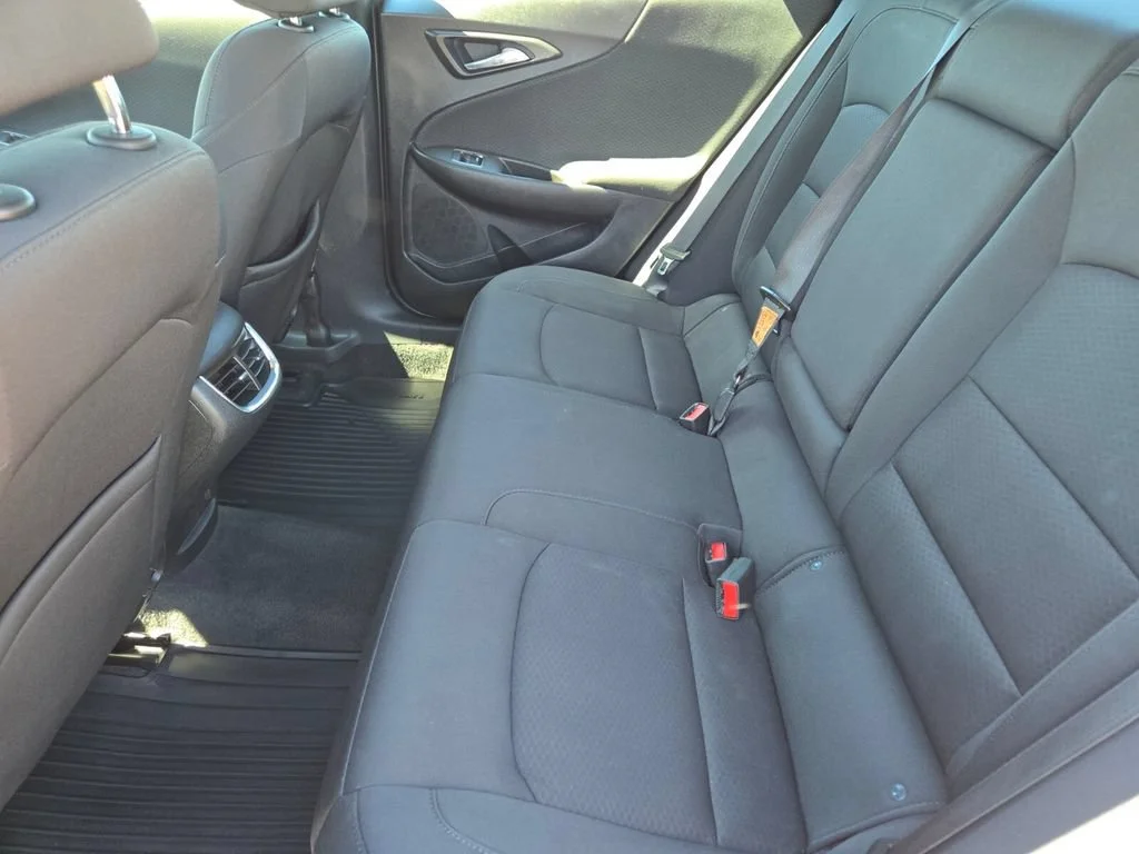 Used 2020 CAJUN RED TINTCOAT Chevrolet LT image 11