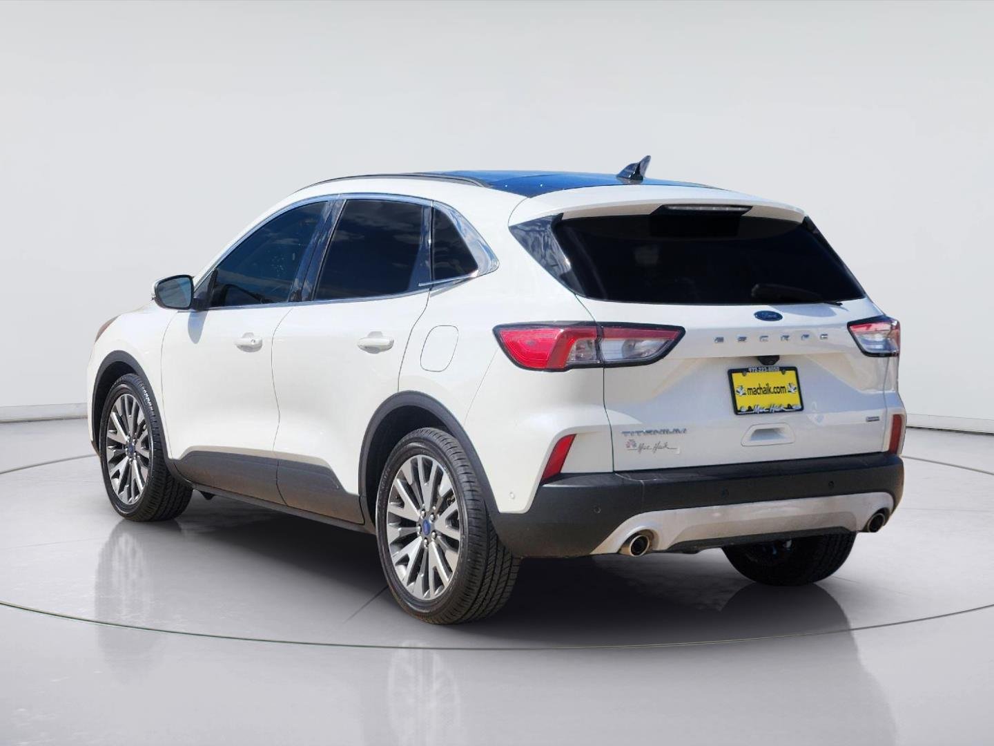 Used 2020 Star White Metallic Tri-Coat Ford Titanium image 4