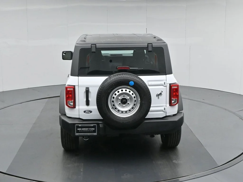 New 2026 Oxford White Ford Base image 37