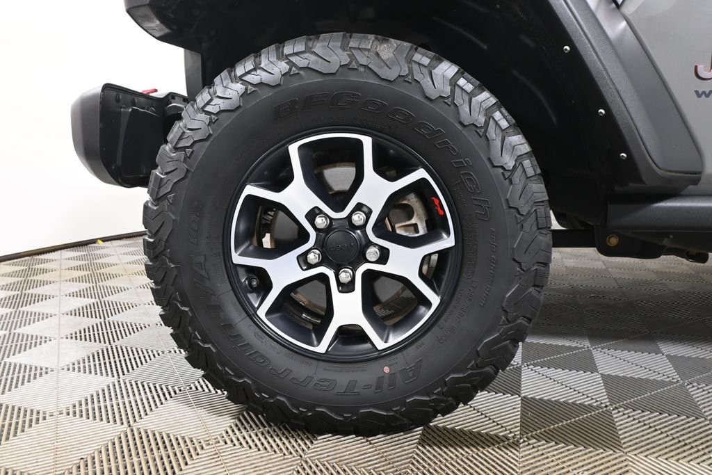 Used 2021 Gray Jeep Rubicon image 12