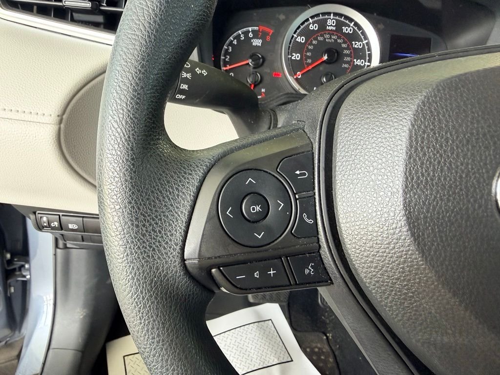 Used 2022 Blue Toyota L image 14