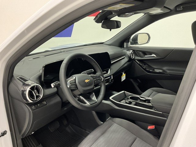 New 2027 Summit White Chevrolet LT image 15