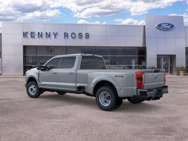 New 2026 Avalanche Ford F-350® XLT image 5