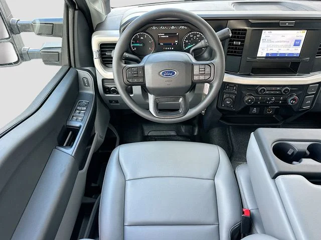 New 2026 Oxford White Ford XL image 15