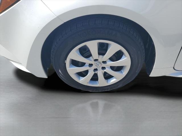 Certified Used 2026 WIND CHILL PEARL* Toyota  image 24