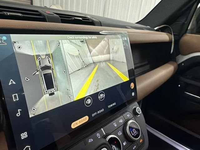 New 2026 Fuji White Land Rover S image 28