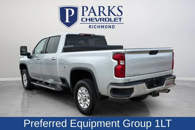 Used 2022 Silver Chevrolet LT image 5
