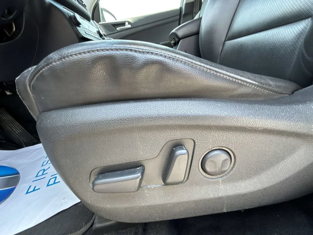 Used 2021 Black Hyundai Limited image 14