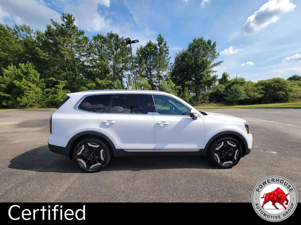 Used 2023 White Kia EX image 7