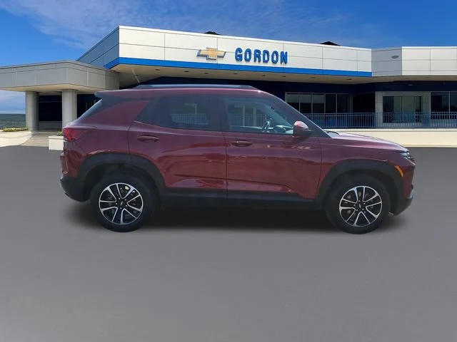Used 2024 Crimson Metallic Chevrolet LT image 7
