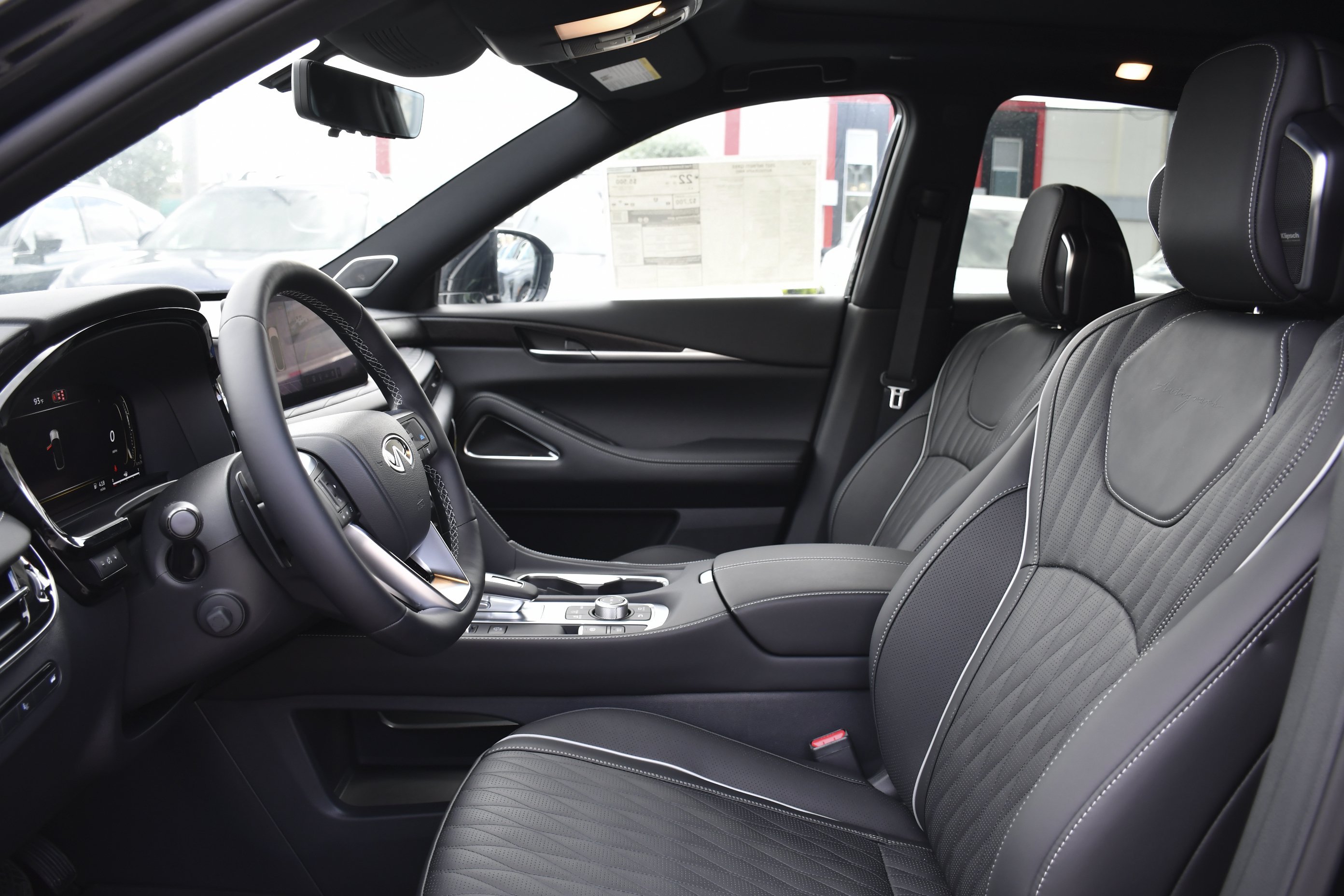 New 2027 GRAND BLUE INFINITI Autograph AWD image 24