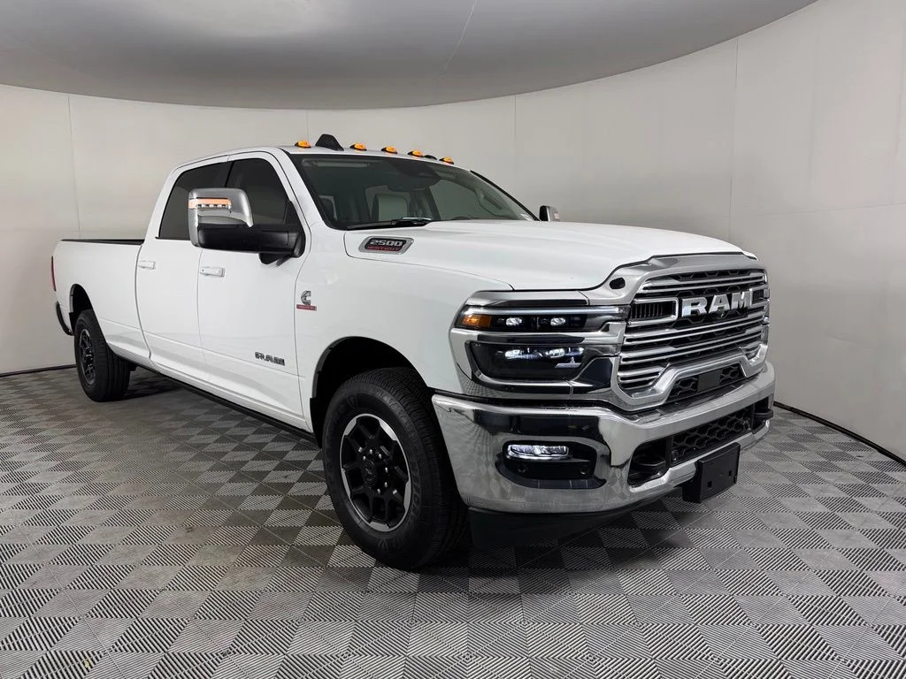 Used 2025 White Ram Laramie image 4