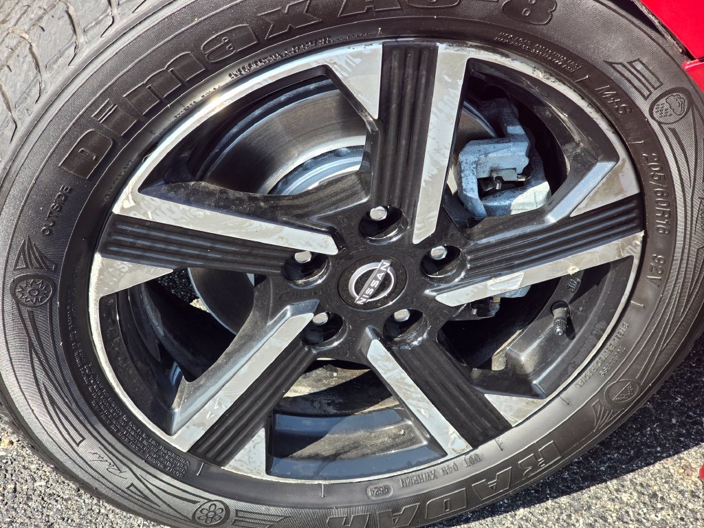 Used 2024 Scarlet Nissan SV image 7