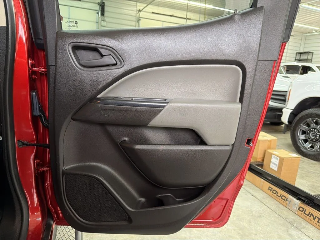 Used 2016 Red Chevrolet Work Truck image 16